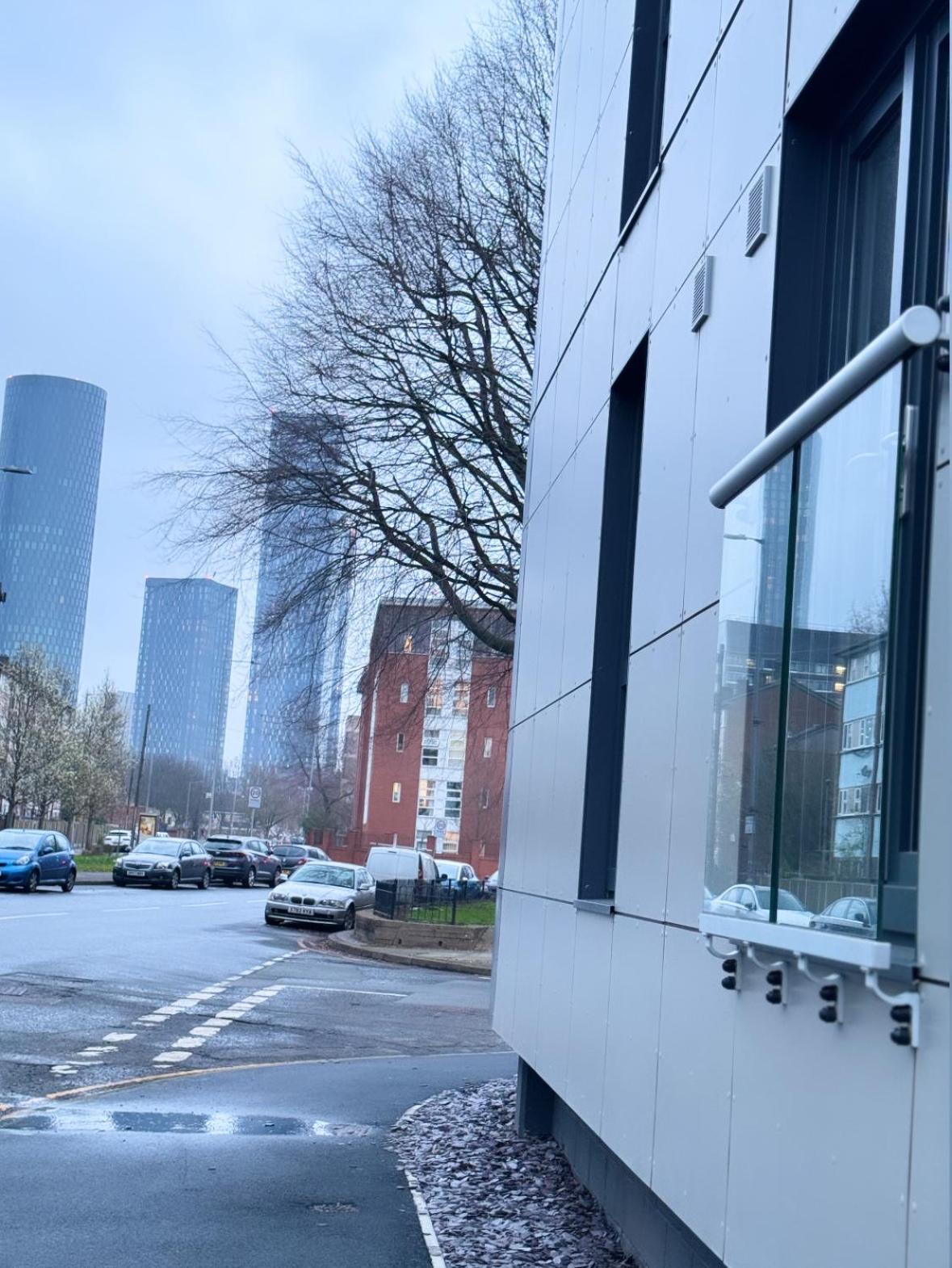 Luxury 2 Bedroom Apartment In Manchester City Centre - Free Parking Exterior foto